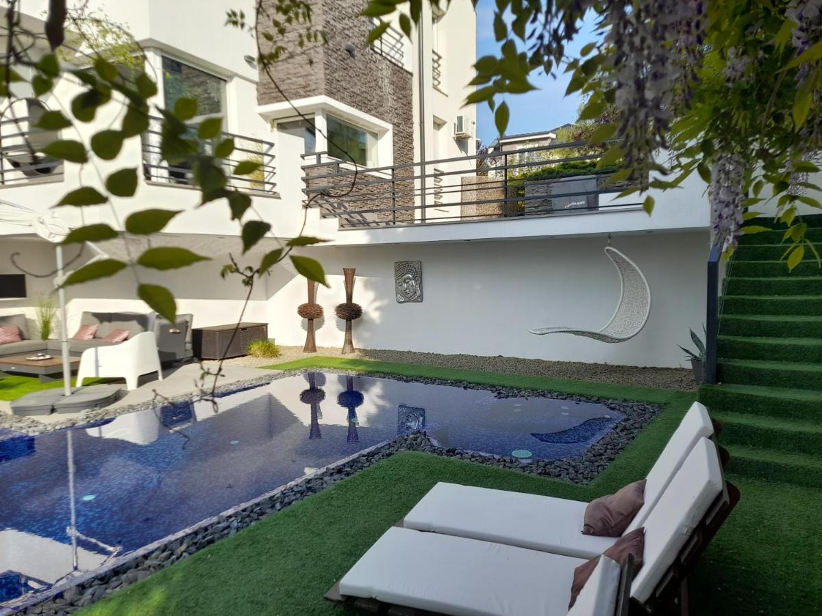 Private Family Villa Budaors Luaran gambar