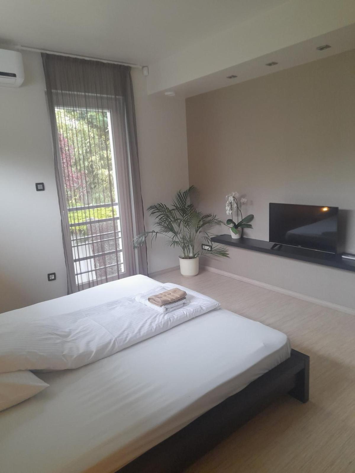 Private Family Villa Budaors Luaran gambar