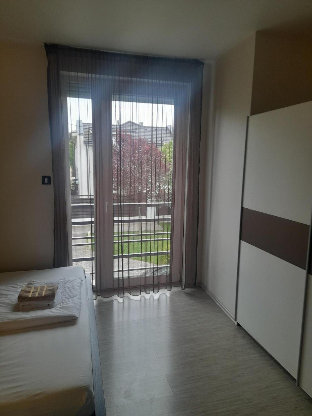 Private Family Villa Budaors Luaran gambar